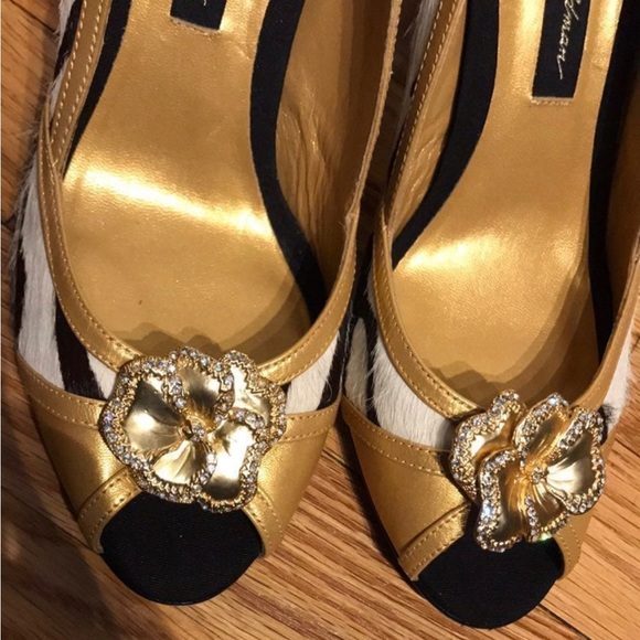 🤍NWOT Vintage Retro pumps Animal Pep Haircalf Rhinestone Embellish Brooch Pin - Picture 8 of 8